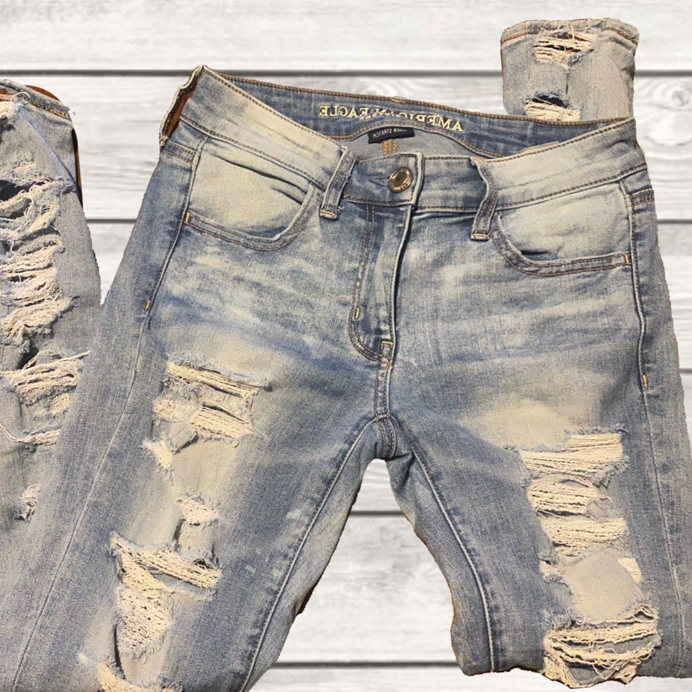 AEO, Factory Destroyed Super Stretch Jegging, Size 4/Short, EUC